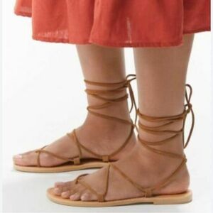 URBAN OUTFITTERS Gladiator Sandals Brown Size 8 Wrap Around Straps/Ties